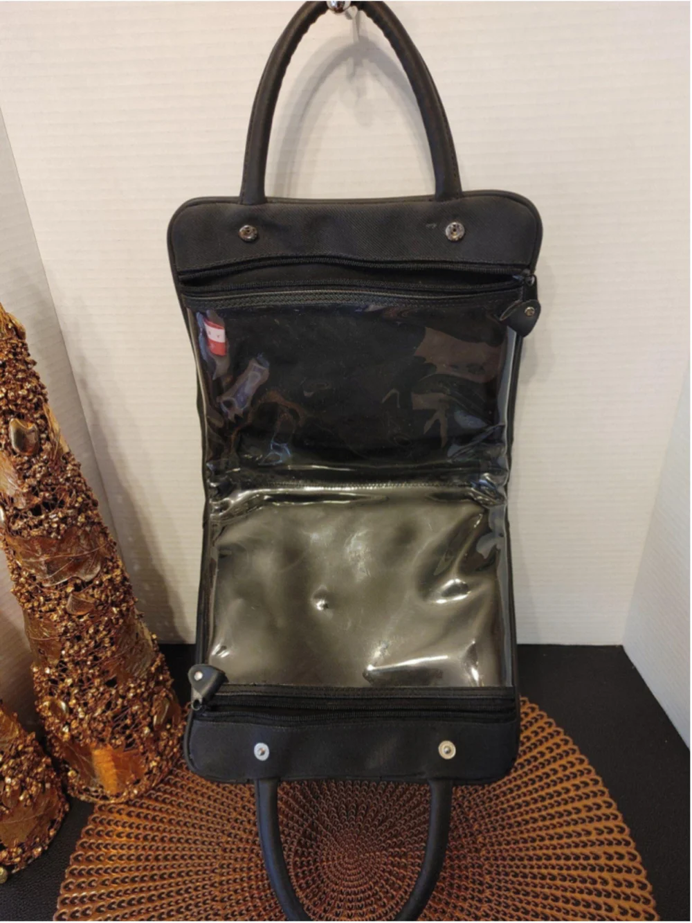 Perry Ellis Travel Toiletry Case